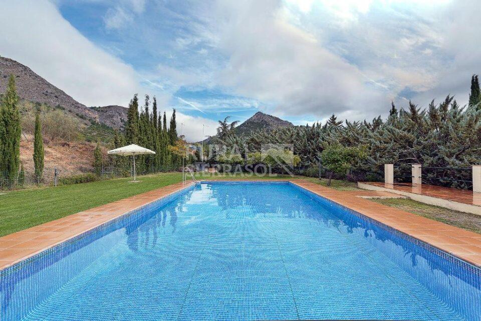 Piscina de Casa rural en Huétor Santillán (Granada)-0761