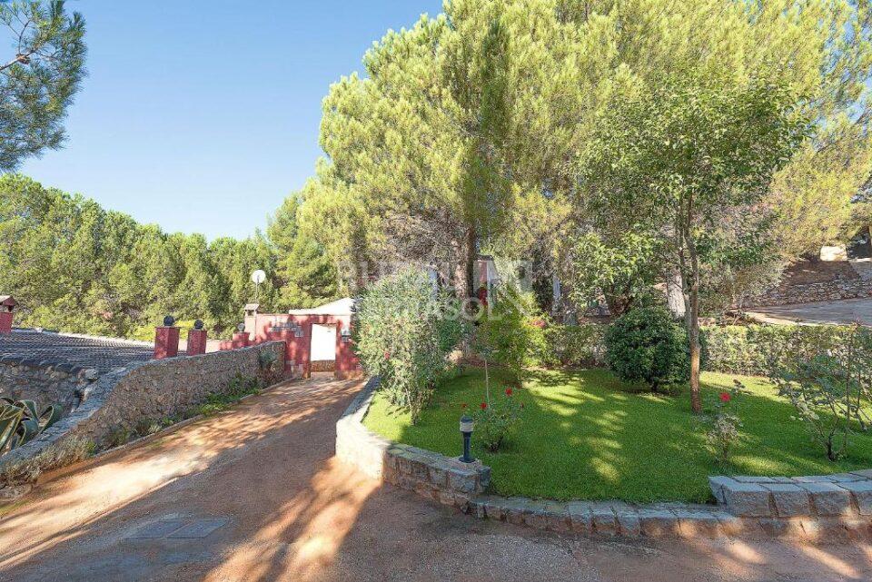 Confortable Casa Rural en Huétor de Santillán, con chimenea, calefacción y barbacoa - Imagen 10