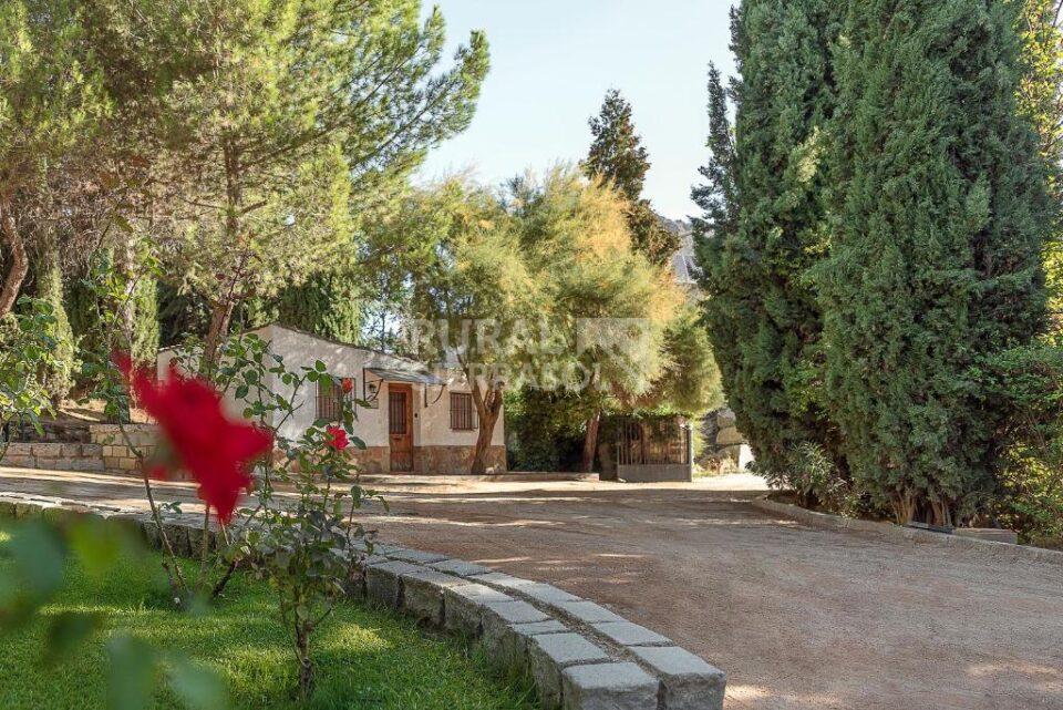 Confortable Casa Rural en Huétor de Santillán, con chimenea, calefacción y barbacoa - Imagen 12