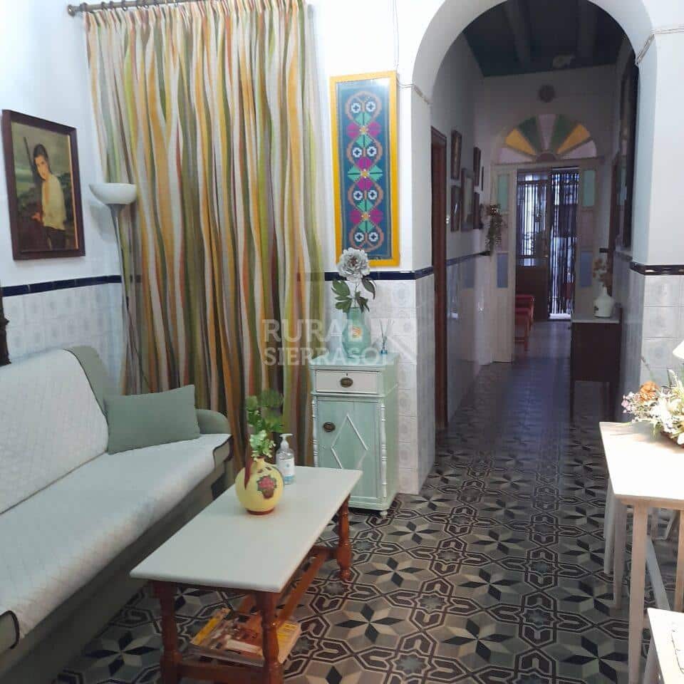 Pequeño salón de casa rural en Encinasola (Huelva) referencia 4128