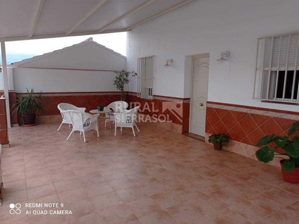 Terraza completa de casa rural en Algodonales Cádiz) referencia 4133