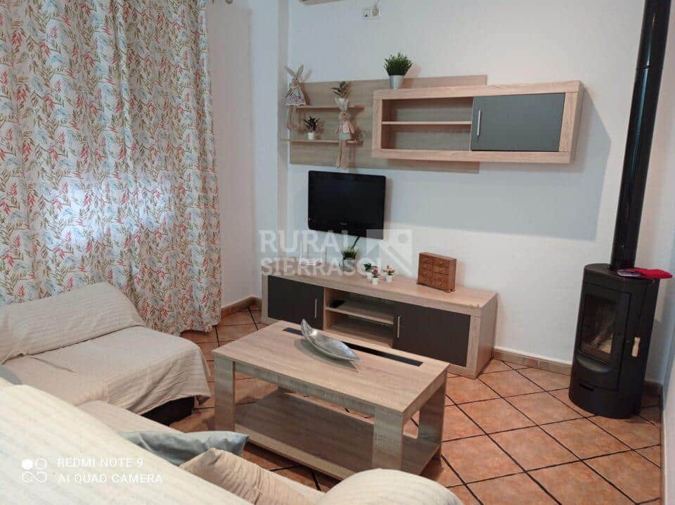 Salón de casa rural en Algodonales Cádiz) referencia 4133