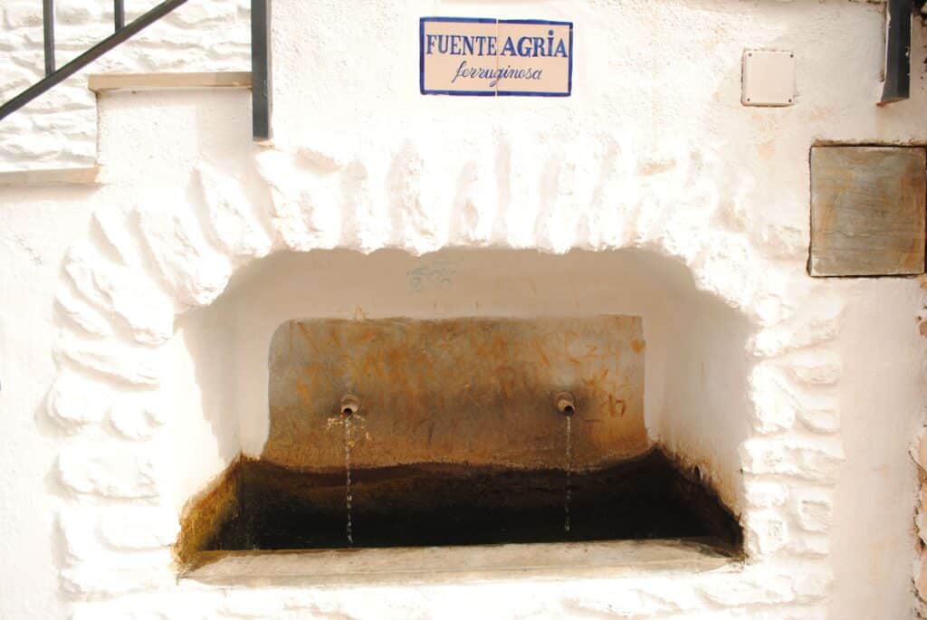 Fuente Agria en el Paseo Federico García Lorca en Pampaneira