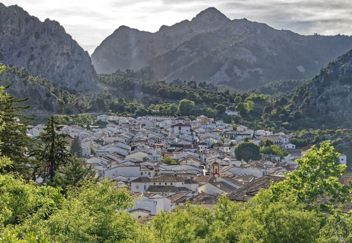 Turismo y lluvia en Grazalema, un tesoro de la naturaleza