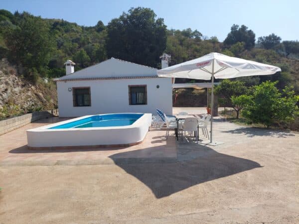 Piscina de Casa rural en Sedella (Málaga)-4136