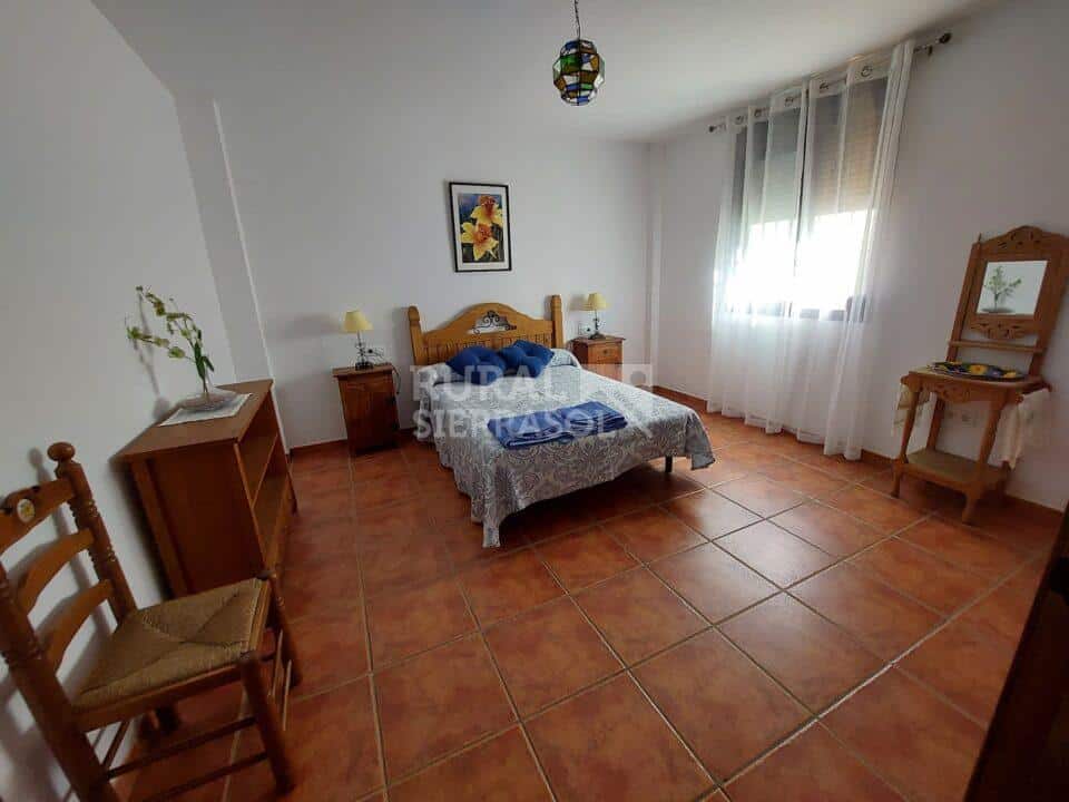 Casa Rural en Sedella, con piscina, barbacoa y bañera hidromasaje - Imagen 14