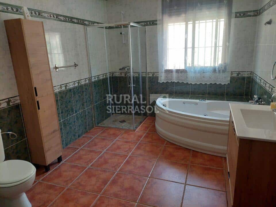 Casa Rural en Sedella, con piscina, barbacoa y bañera hidromasaje - Imagen 23