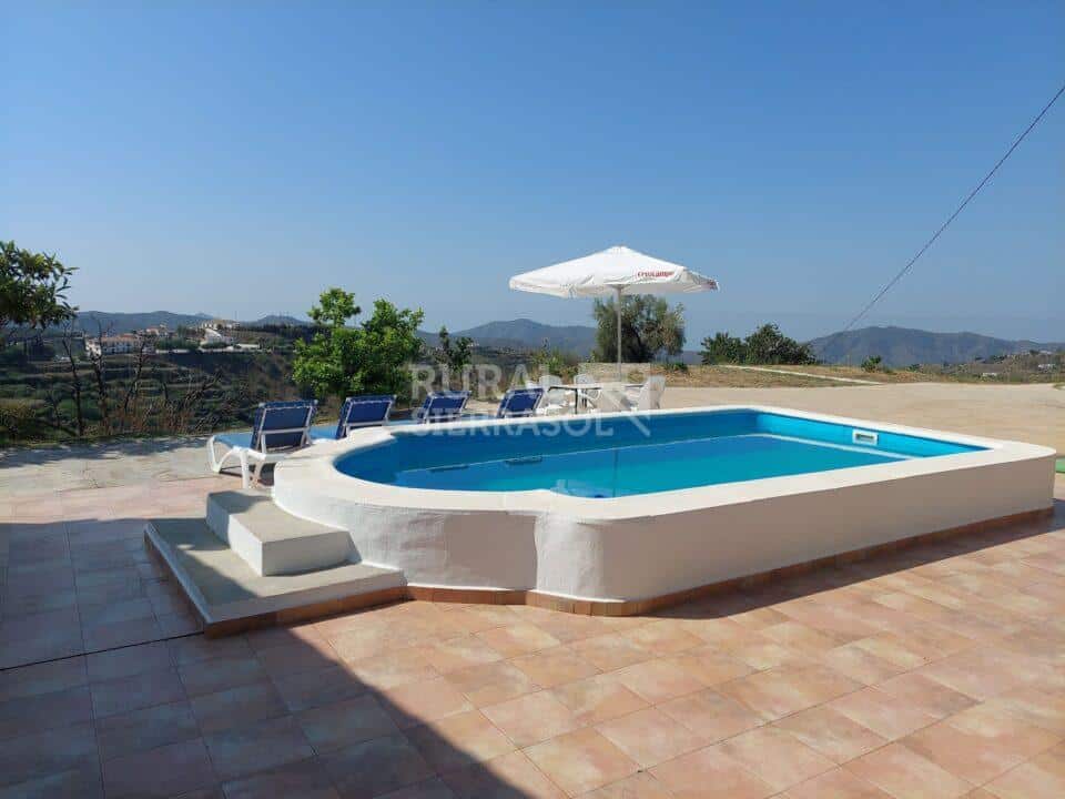 Casa Rural en Sedella, con piscina, barbacoa y bañera hidromasaje - Imagen 25