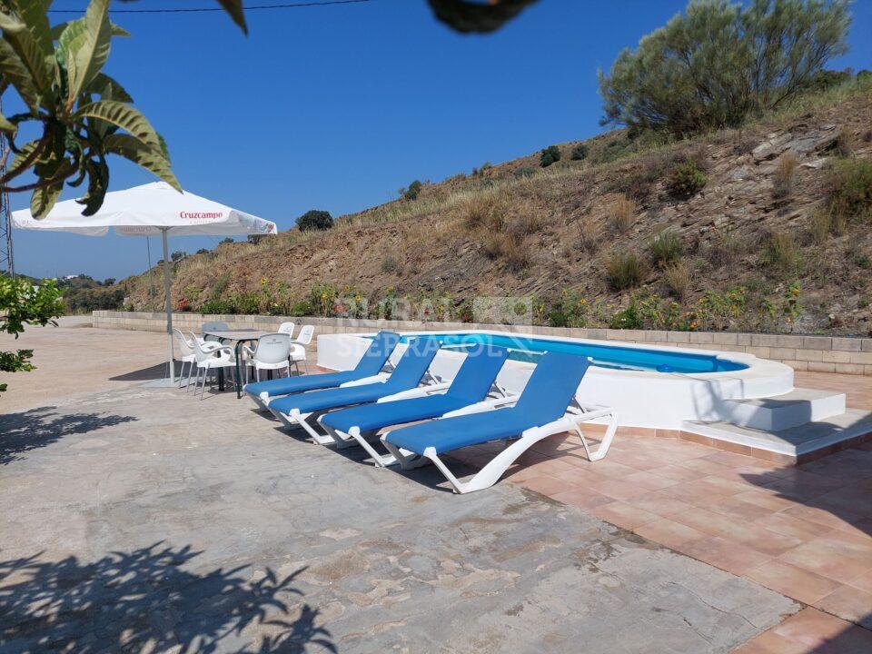 Casa Rural en Sedella, con piscina, barbacoa y bañera hidromasaje - Imagen 27