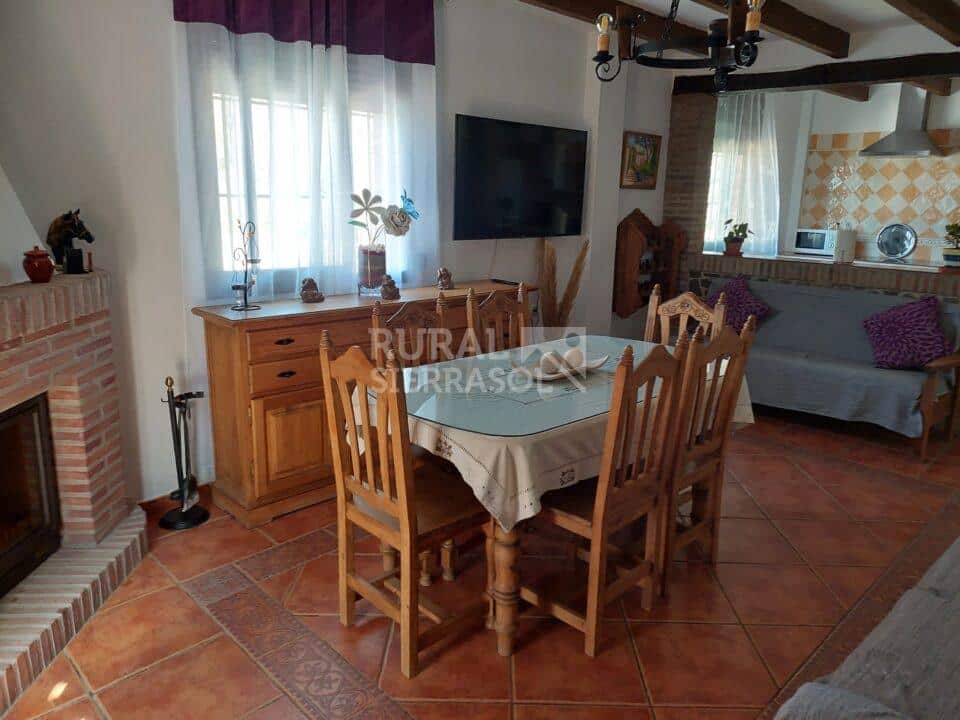 Casa Rural en Sedella, con piscina, barbacoa y bañera hidromasaje - Imagen 6