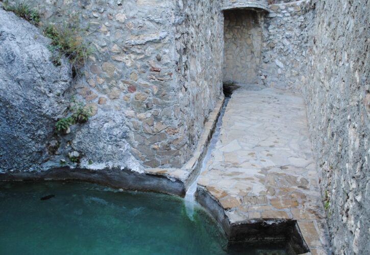 Baños de Vilo de Periana y su balneario de aguas medicinales