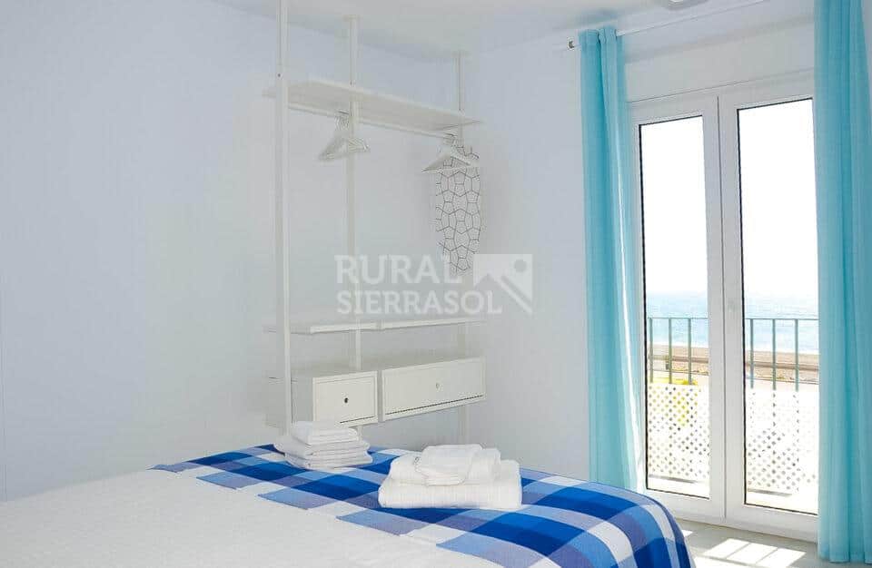 Habitación con cama doble de Casa rural en Chilches - Vélez Málaga (Málaga)-4140