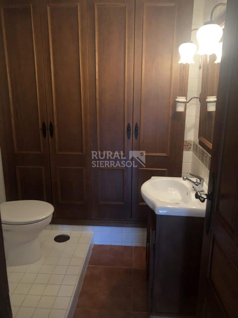 Lavabo de Casa rural en Riogordo (Málaga)-4143