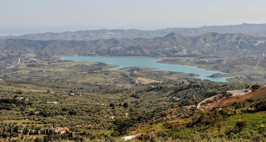 Pantano de La Viñuela-Rural Sierra Sol