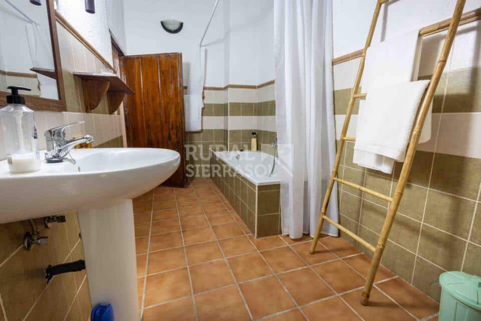 Baño de Casa rural en Chilluevar (Jaén)-2145