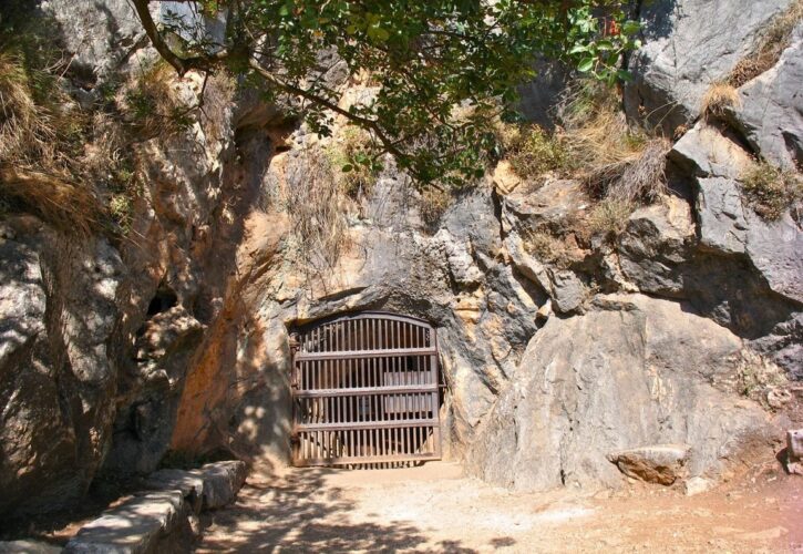 Cueva de La Pileta, perla pictórica del Paleolítico