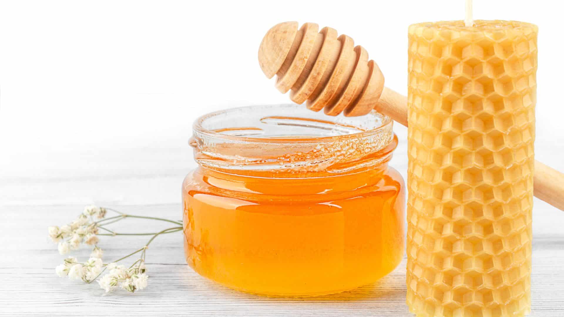 Frasco con miel de abejas y panal de cera - Rural Sierra Sol