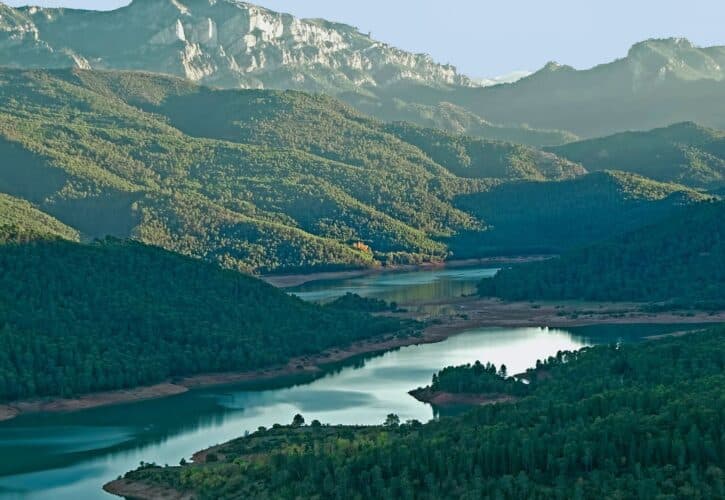Naturaleza y senderismo en Cazorla: descubre sus rutas, montañas y casas rurales